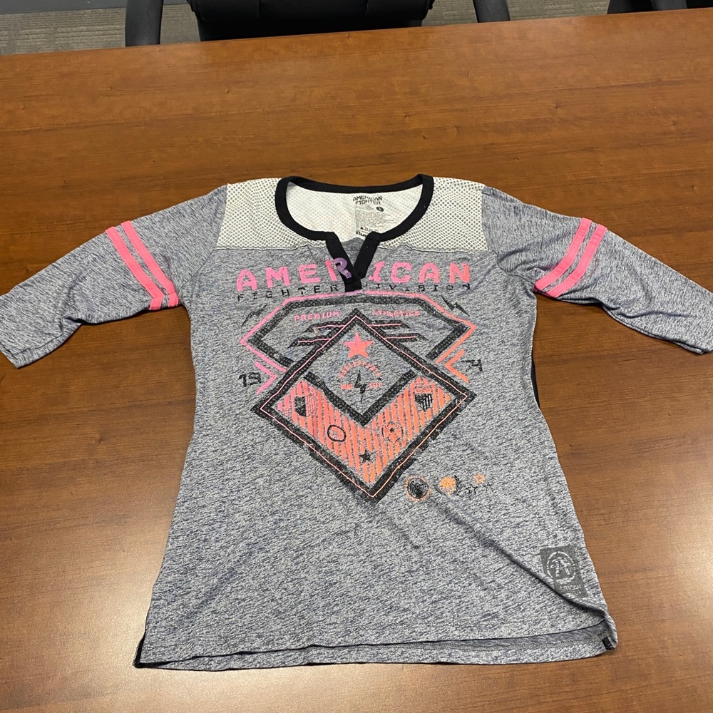 American Fighter Large 3/4 Sleeve Tee Gray Pink